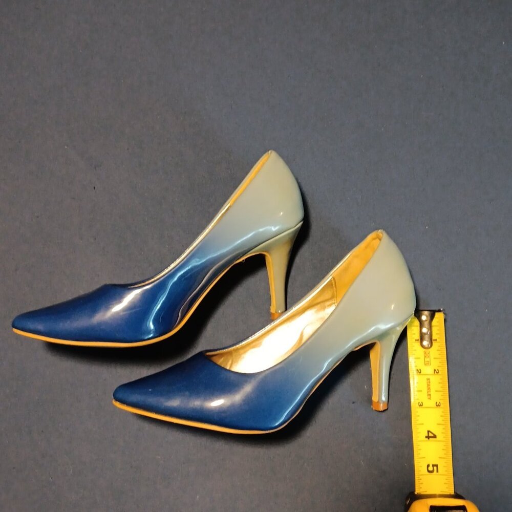 Kitten heels